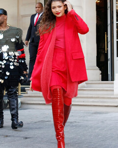 Тотал–ред тотал–Max Mara от Зендаи